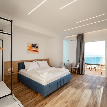 Vila Amare Sarandë Esterno foto