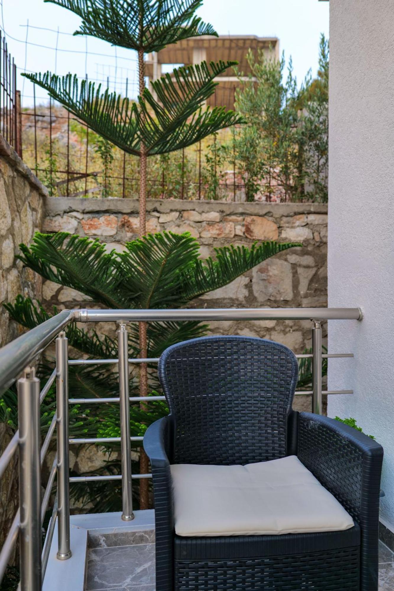 Vila Amare Sarandë Esterno foto