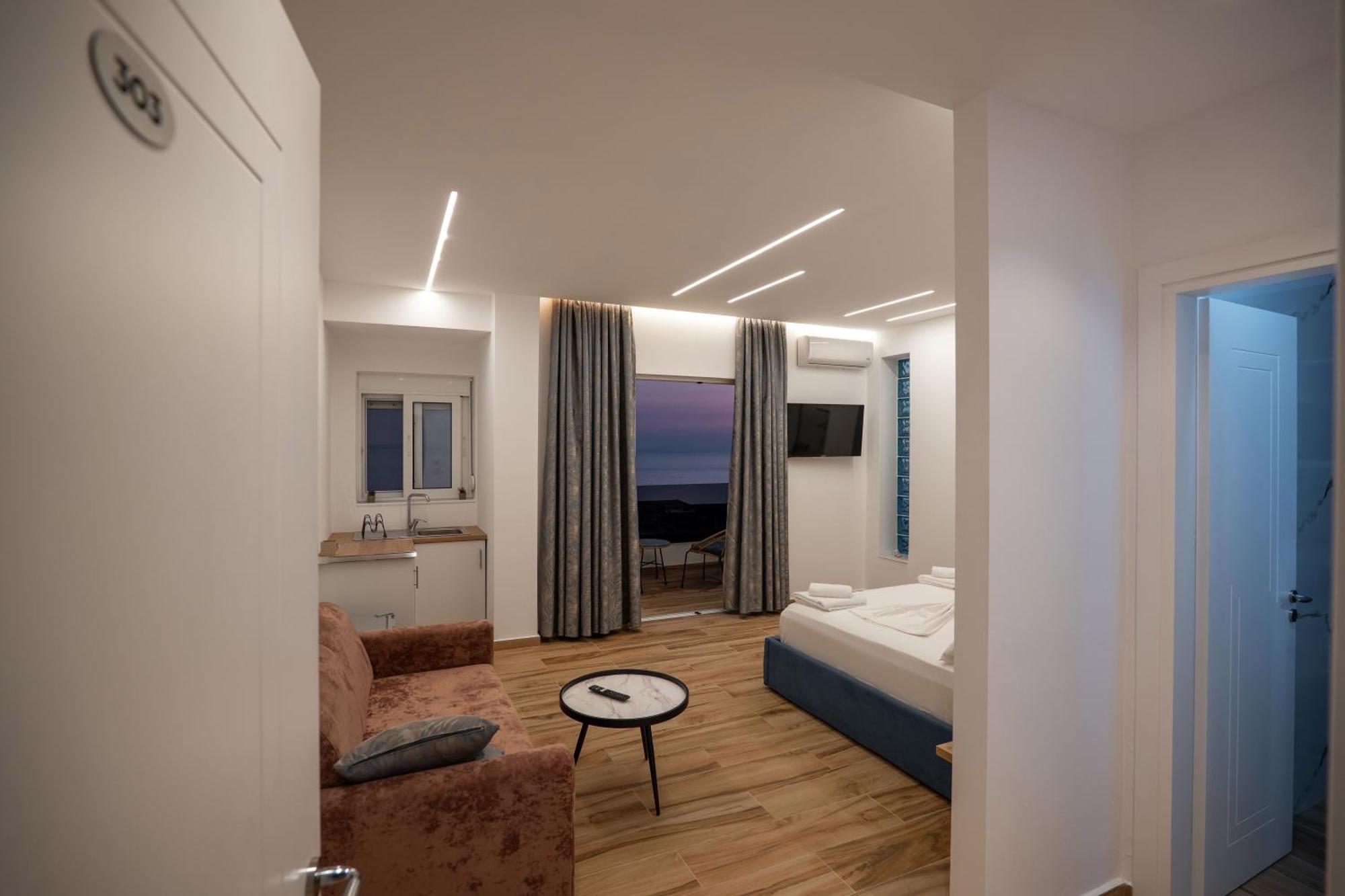Vila Amare Sarandë Esterno foto