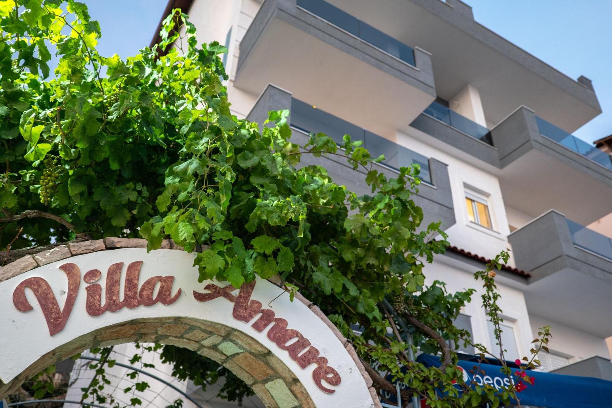 Vila Amare Sarandë Esterno foto