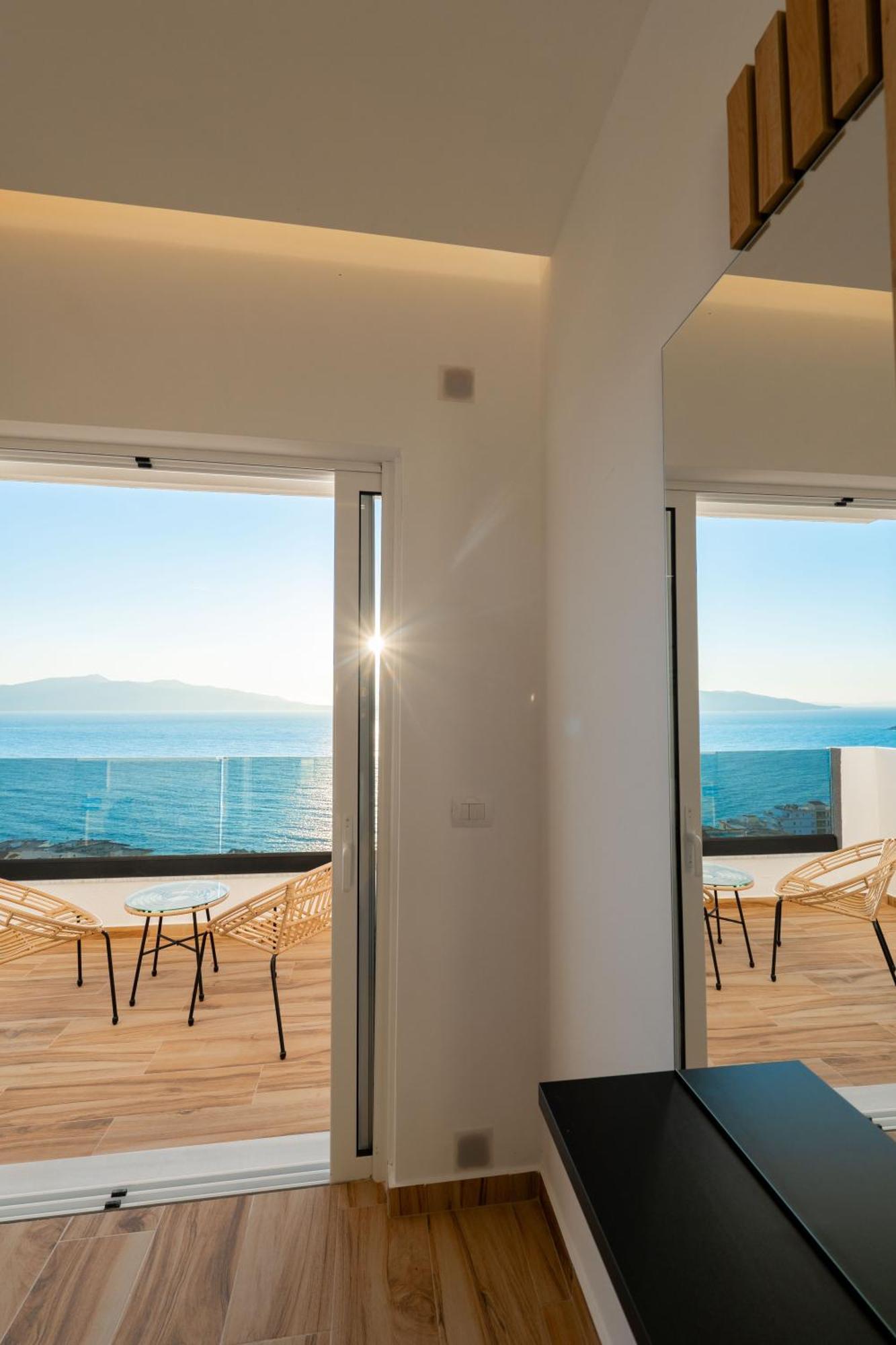 Vila Amare Sarandë Esterno foto